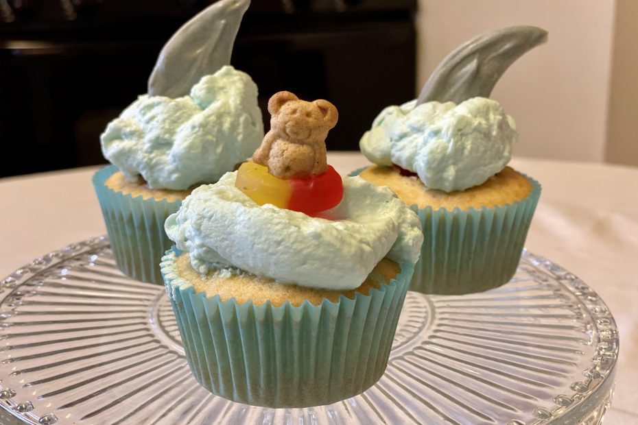 Tiny Chefs - Shark Attack Cupcakes