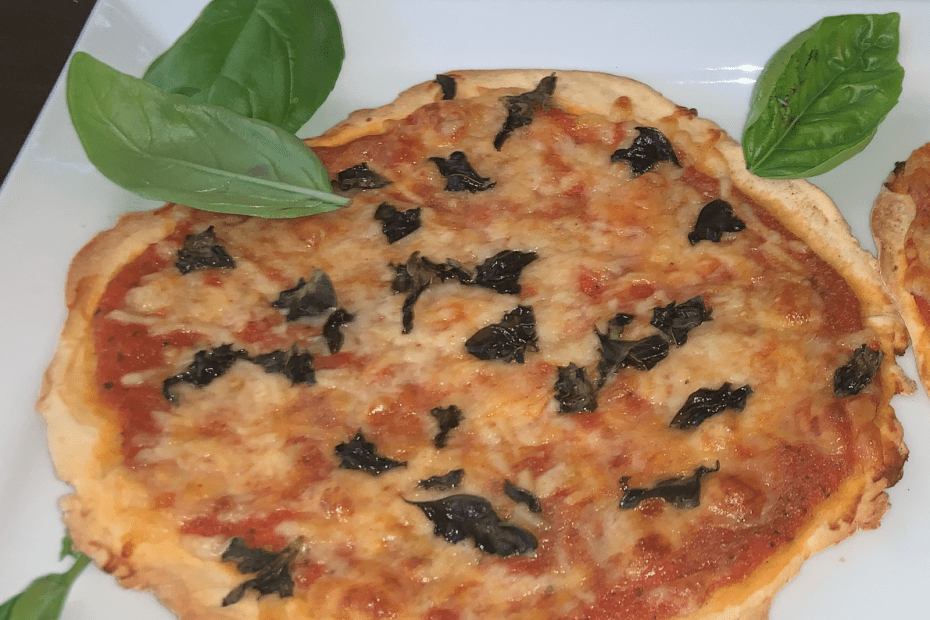 Tiny Chefs - Mozzarella Tomato Basil Pizza